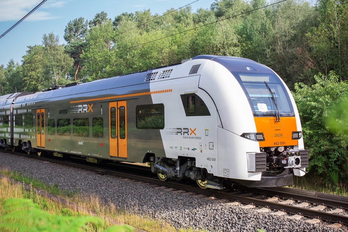 Prototyp des Rhein-Ruhr-Express vorgestellt / Prototype of the Rhine-Ruhr Express presented